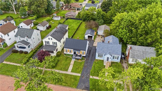 27 Hyde Park, Lockport City, NY 14094
