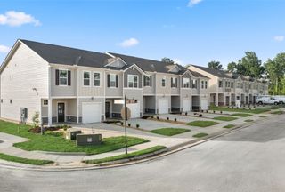 712 Big Bend Ct, White House, TN 37188