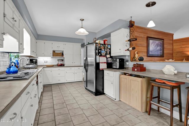 21801 Us-17, Hampstead, NC 28443