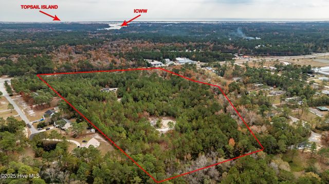 21801 Us-17, Hampstead, NC 28443