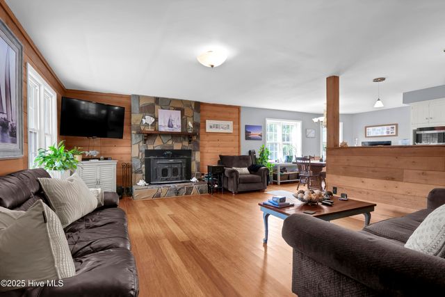 21801 Us-17, Hampstead, NC 28443