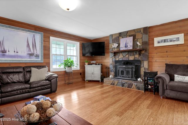 21801 Us-17, Hampstead, NC 28443