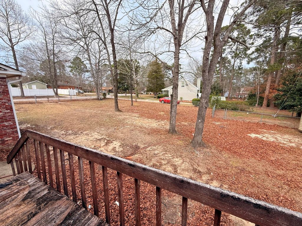Image 9 of property listing at 7901 Tradd Street, Columbia, SC 29209