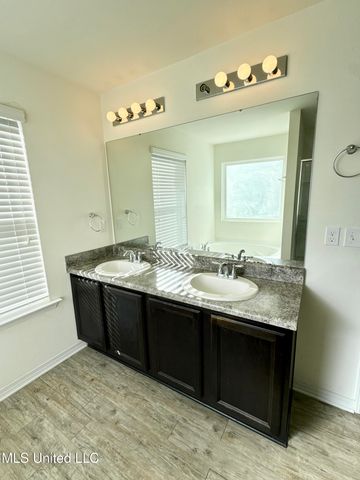 49 Whisperwood Lane, Ocean Springs, MS 39564