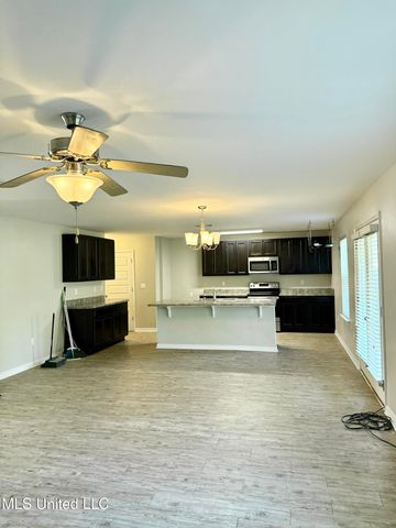 49 Whisperwood Lane, Ocean Springs, MS 39564