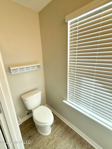 49 Whisperwood Lane, Ocean Springs, MS 39564