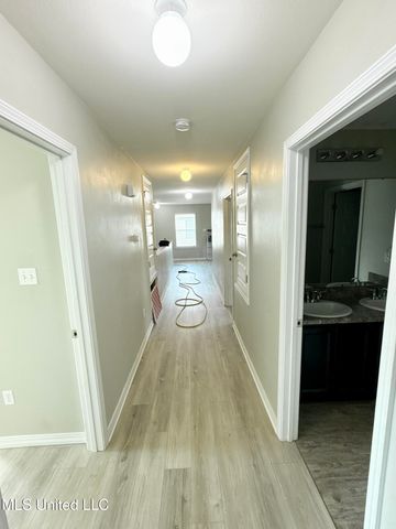 49 Whisperwood Lane, Ocean Springs, MS 39564