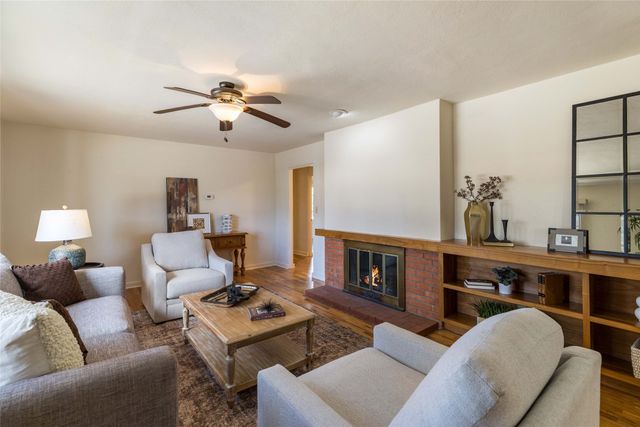 111 Camino Matias, Santa Fe, NM 87501