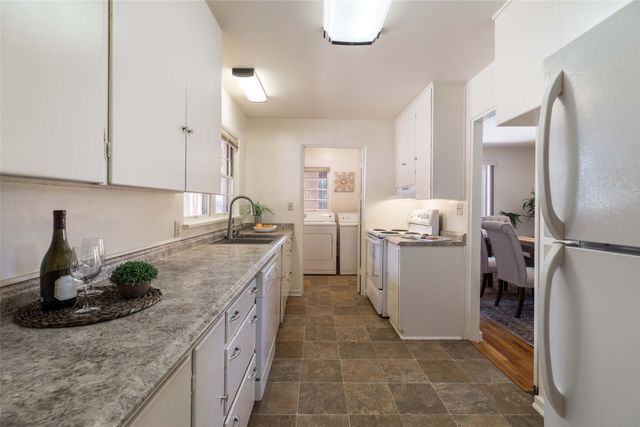 111 Camino Matias, Santa Fe, NM 87501