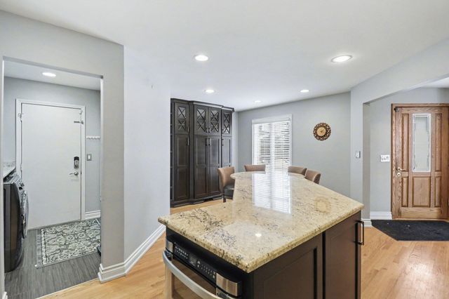 18269 Blue Heron Drive E 16, Northville, MI 48168