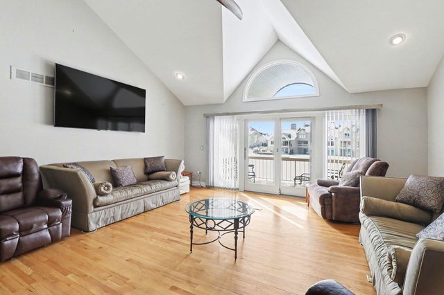 18269 Blue Heron Drive E 16, Northville, MI 48168