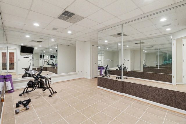 18269 Blue Heron Drive E 16, Northville, MI 48168