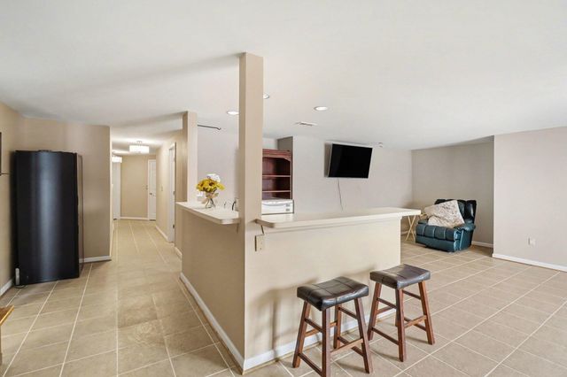 18269 Blue Heron Drive E 16, Northville, MI 48168