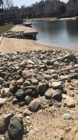 18269 Blue Heron Drive E 16, Northville, MI 48168