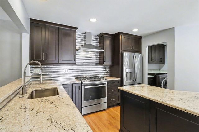 18269 Blue Heron Drive E 16, Northville, MI 48168