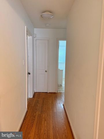 1218 THORNTON ST, Fredericksburg, VA 22401