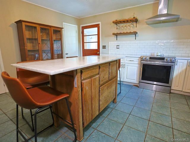1414 Us Highway 6, Port Jervis, NY 12771