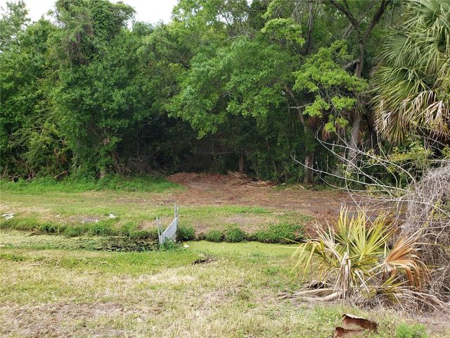 GROSSE AVENUE, Tarpon Springs, FL 34689