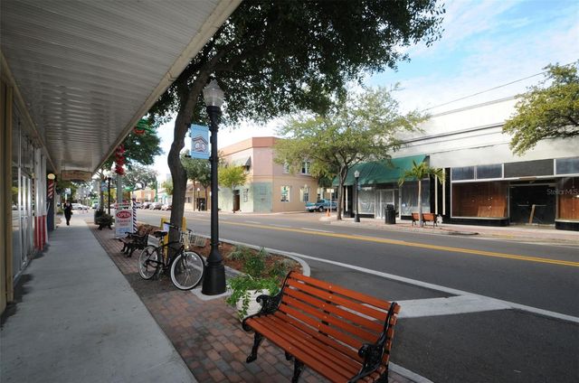 GROSSE AVENUE, Tarpon Springs, FL 34689