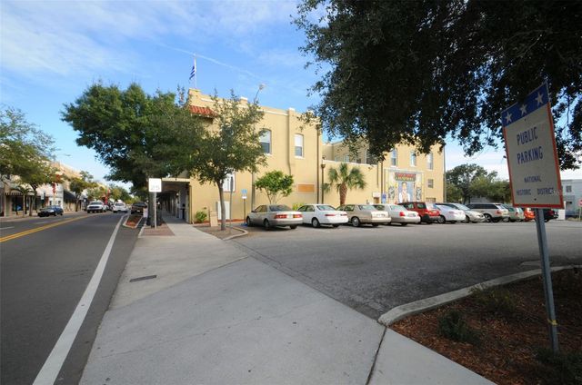 GROSSE AVENUE, Tarpon Springs, FL 34689