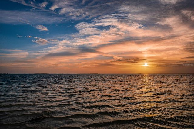 GROSSE AVENUE, Tarpon Springs, FL 34689