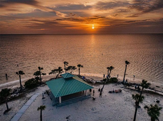 GROSSE AVENUE, Tarpon Springs, FL 34689