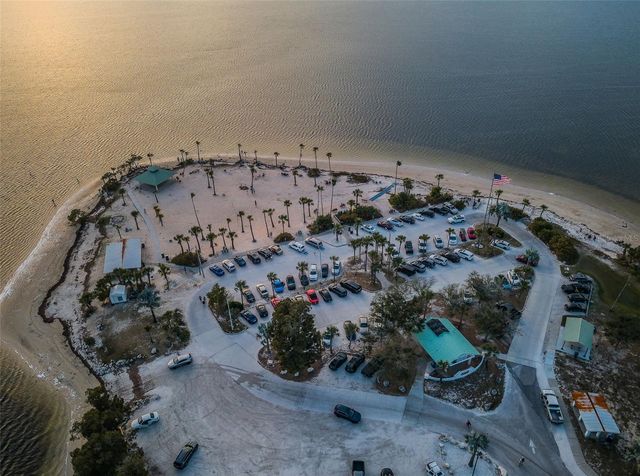 GROSSE AVENUE, Tarpon Springs, FL 34689