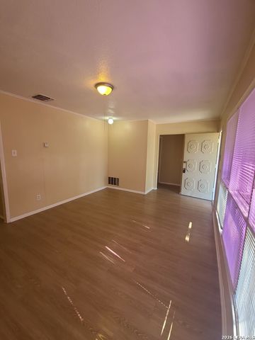 5611 HORIZON, San Antonio, TX 78228