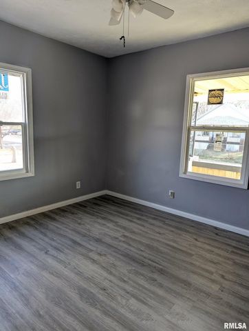 1301 E MORTON Avenue, Springfield, IL 62702