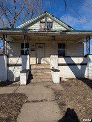1301 E MORTON Avenue, Springfield, IL 62702