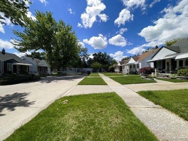4230 Longtin Avenue, Lincoln Park, MI 48146