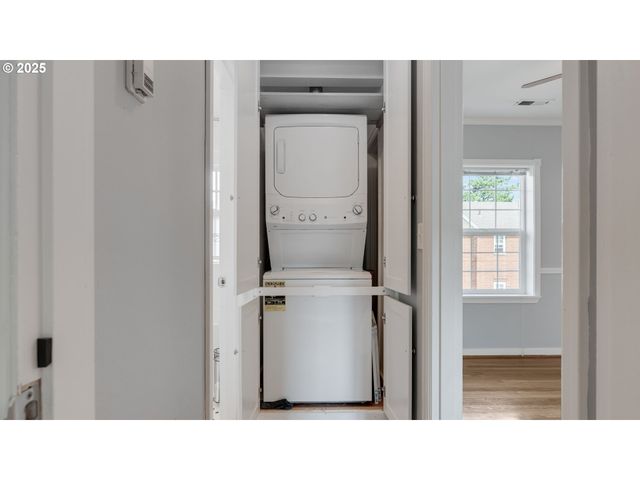 308 E 12TH St 308 B, Vancouver, WA 98660