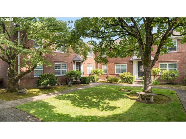 308 E 12TH St 308 B, Vancouver, WA 98660