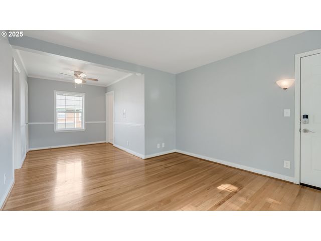 308 E 12TH St 308 B, Vancouver, WA 98660