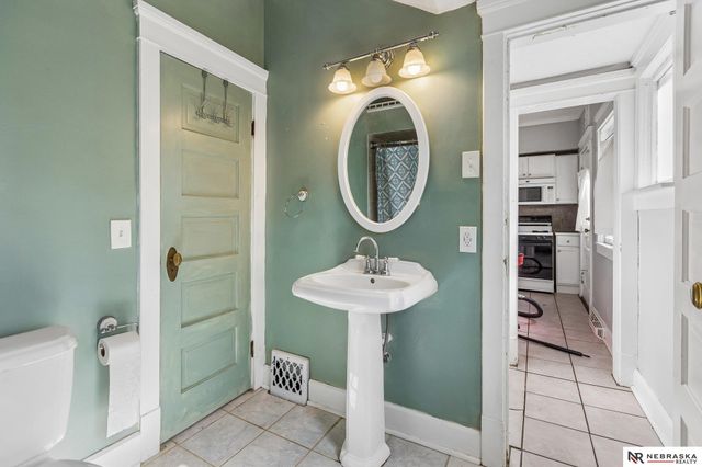 3115 N 58th Street, Omaha, NE 68104