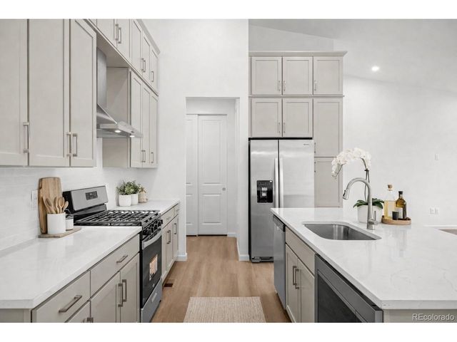 8278 S Quail St, Littleton, CO 80127