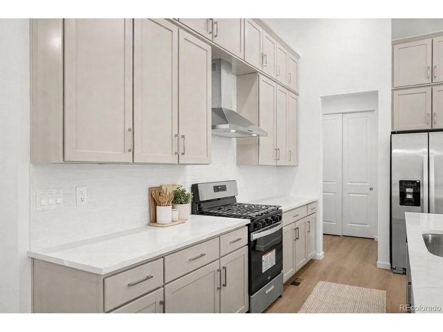 8278 S Quail St, Littleton, CO 80127