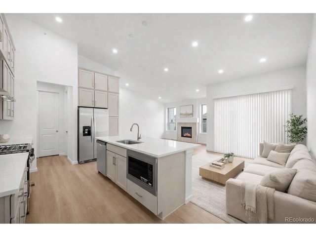 8278 S Quail St, Littleton, CO 80127