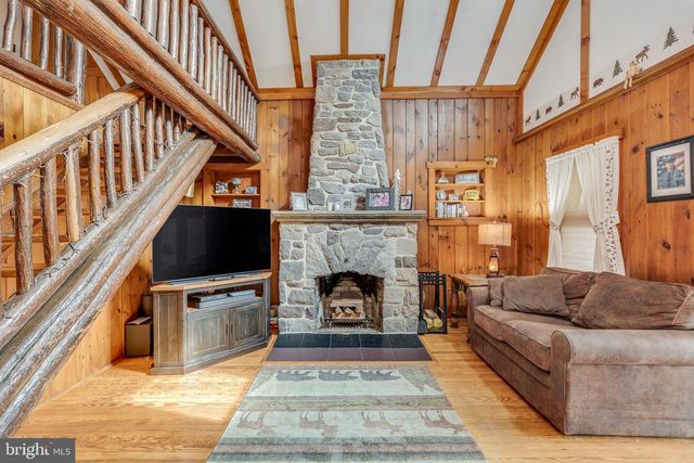 85 POWHATAN TRL, Medford Lakes, NJ 08055