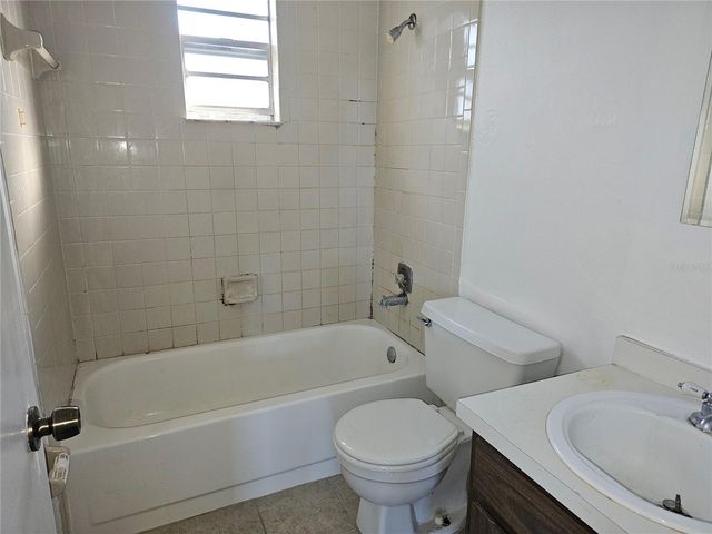 2156 19TH AVENUE SW, Largo, FL 33774