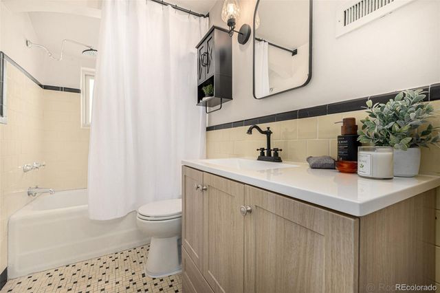 129 S Franklin Street, Denver, CO 80209