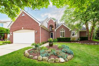 25823 Carriage Lane, Lyon Charter Township, MI 48178