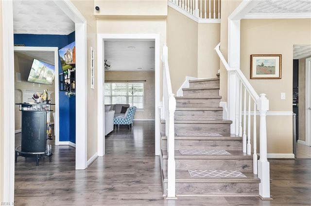 1817 Dock Harbour Drive DR, Chesapeake, VA 23321