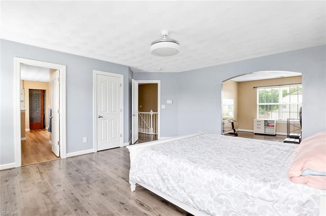 1817 Dock Harbour Drive DR, Chesapeake, VA 23321