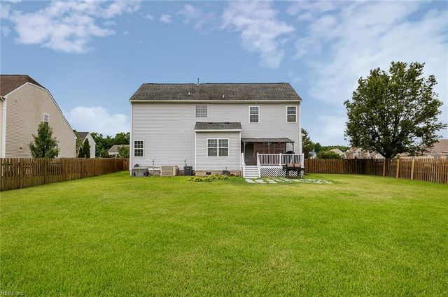 1817 Dock Harbour Drive DR, Chesapeake, VA 23321