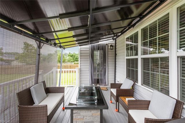 1817 Dock Harbour Drive DR, Chesapeake, VA 23321