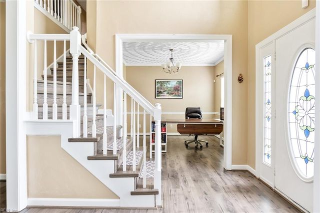 1817 Dock Harbour Drive DR, Chesapeake, VA 23321