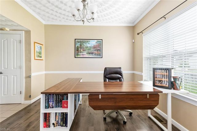 1817 Dock Harbour Drive DR, Chesapeake, VA 23321