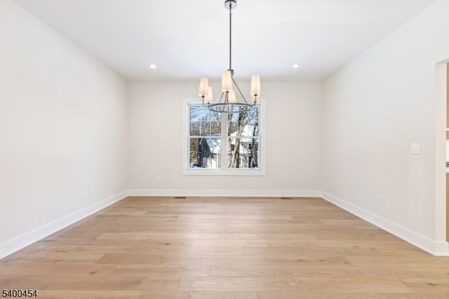 20 Furnace Rd, Chester Twp., NJ 07930