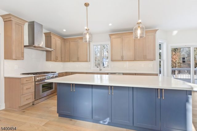 20 Furnace Rd, Chester Twp., NJ 07930